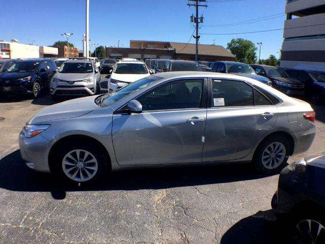 2017 Toyota Camry LE 4Dr Sedan